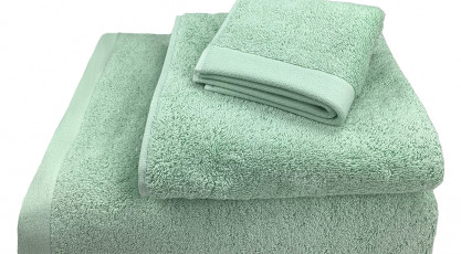 Drap de douche  685 g/m2 Haute Densité  Vert Amande