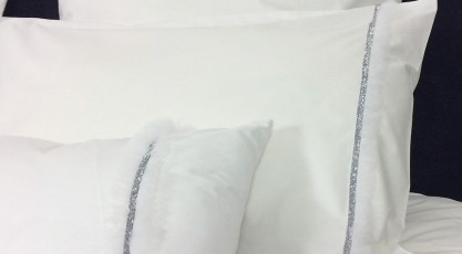 Taie de coussin White SWAN