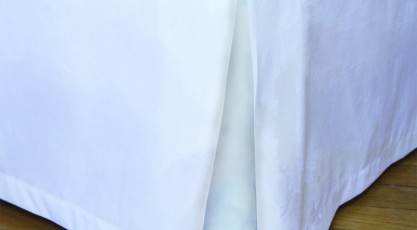 Cache sommier de couleur blanc